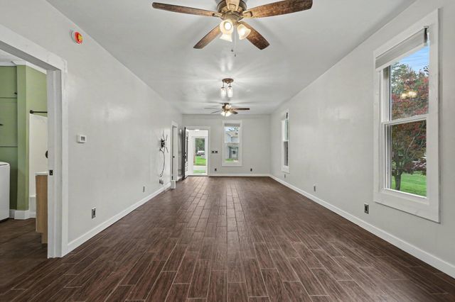 817 W Hanover Street, Marshall City, MI 49068