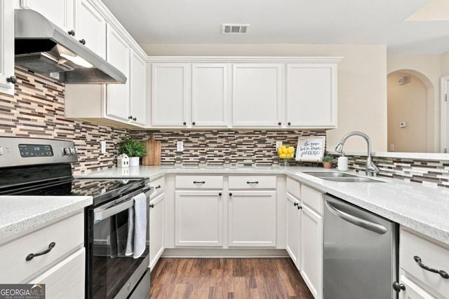 204 Rose Cottage Drive, Woodstock, GA 30189
