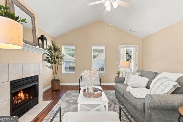 204 Rose Cottage Drive, Woodstock, GA 30189