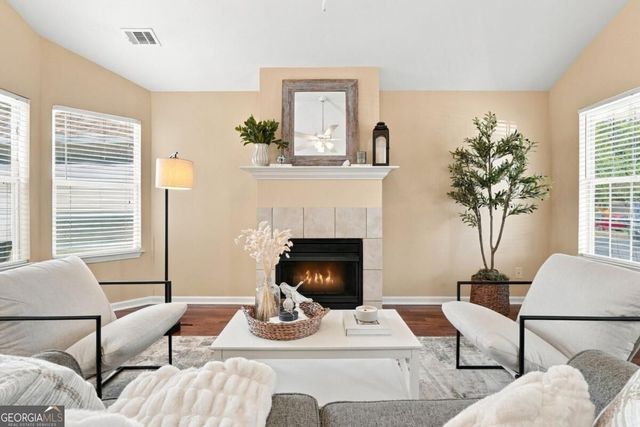 204 Rose Cottage Drive, Woodstock, GA 30189