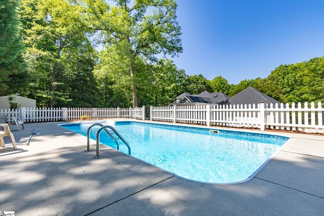 151 Hannah Circle, Anderson, SC 29621