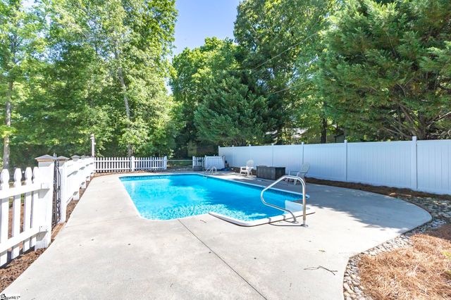 151 Hannah Circle, Anderson, SC 29621