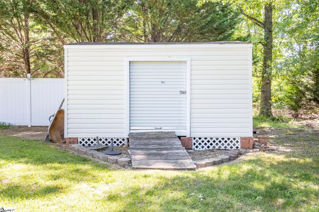 151 Hannah Circle, Anderson, SC 29621