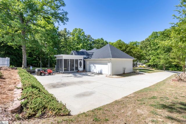 151 Hannah Circle, Anderson, SC 29621