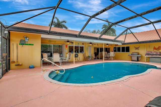 321 El Dorado Pkwy, Plantation, FL 33317