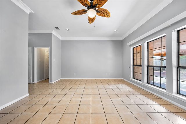 2094 Sweetbay Dr, Ingleside, TX 78362