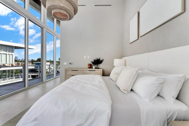 2321 SE 17th Street 401, Fort Lauderdale, FL 33316