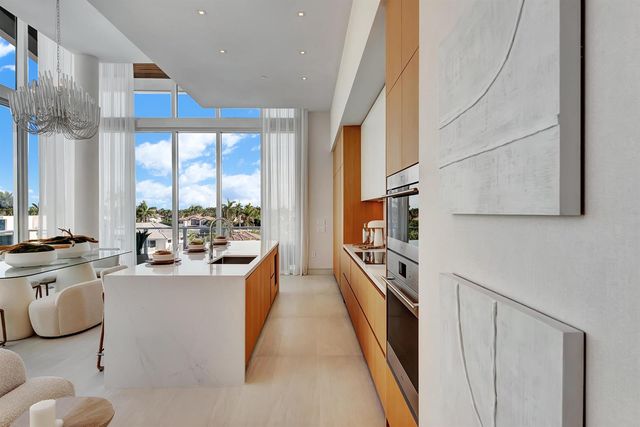 2321 SE 17th Street 401, Fort Lauderdale, FL 33316