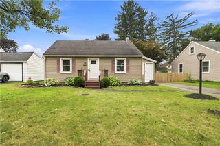 1061 Whitlock Road, Irondequoit, NY 14609