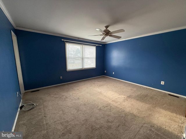 79 EDINBURGH RD, Blackwood, NJ 08012