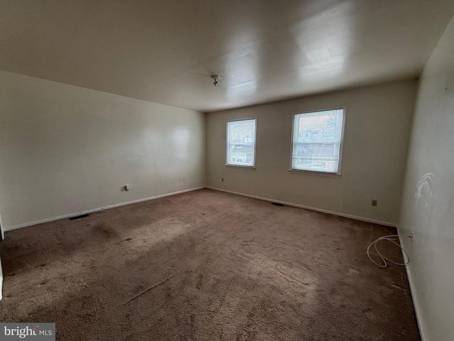 79 EDINBURGH RD, Blackwood, NJ 08012