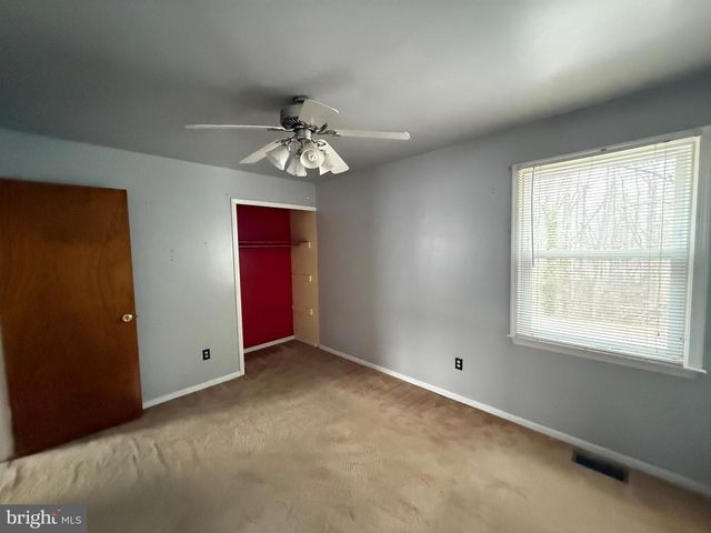 79 EDINBURGH RD, Blackwood, NJ 08012