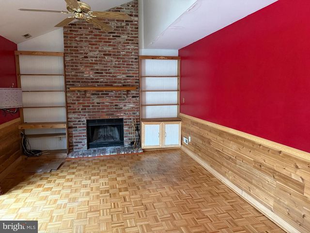 79 EDINBURGH RD, Blackwood, NJ 08012