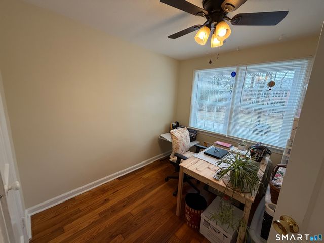 18 Bridge Street APT 2C, Naugatuck, CT 06770