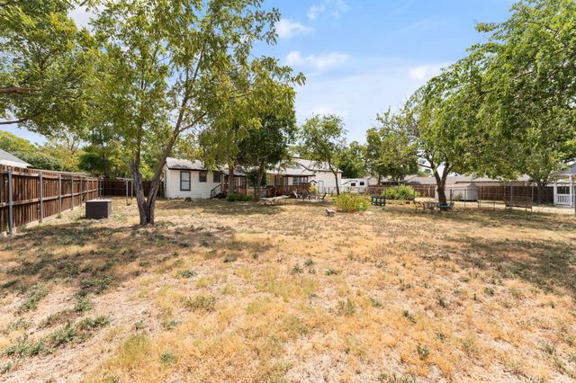314 Houston Street, Cedar Hill, TX 75104