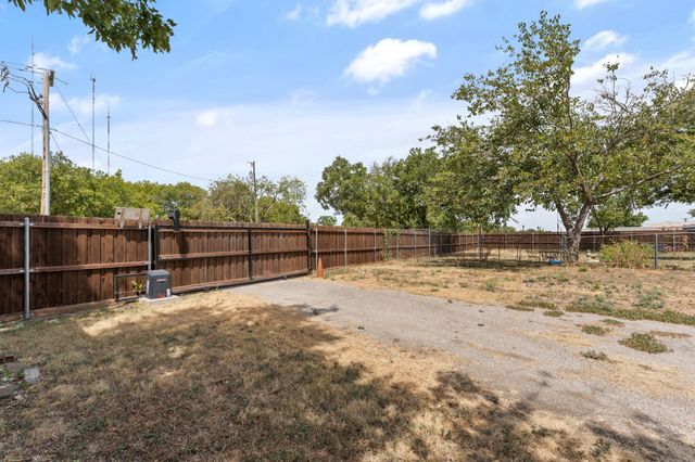 314 Houston Street, Cedar Hill, TX 75104