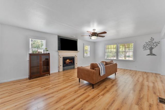 314 Houston Street, Cedar Hill, TX 75104