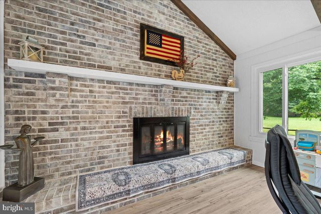 2237 MOUNTAIN VIEW RD, Stafford, VA 22556