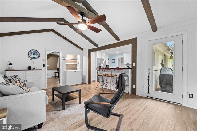 2237 MOUNTAIN VIEW RD, Stafford, VA 22556