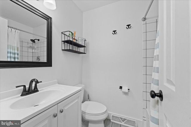 2237 MOUNTAIN VIEW RD, Stafford, VA 22556