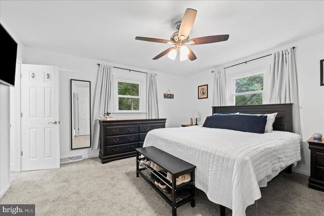 2237 MOUNTAIN VIEW RD, Stafford, VA 22556