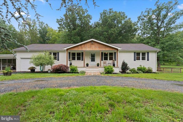 2237 MOUNTAIN VIEW RD, Stafford, VA 22556