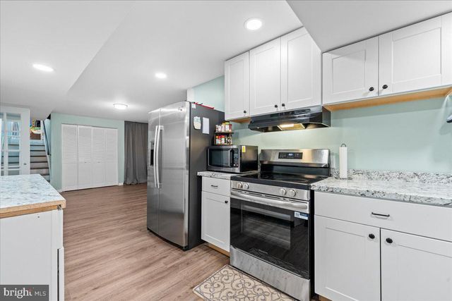 2237 MOUNTAIN VIEW RD, Stafford, VA 22556
