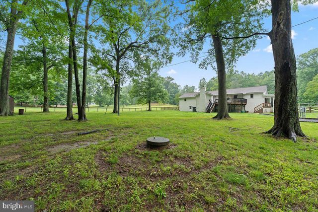 2237 MOUNTAIN VIEW RD, Stafford, VA 22556