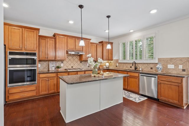 103 Houghland St, Gallatin, TN 37066