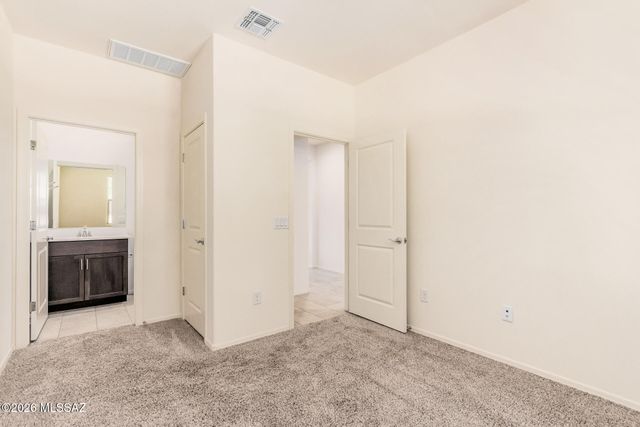 6390 E Via Valdivia, Tucson, AZ 85756