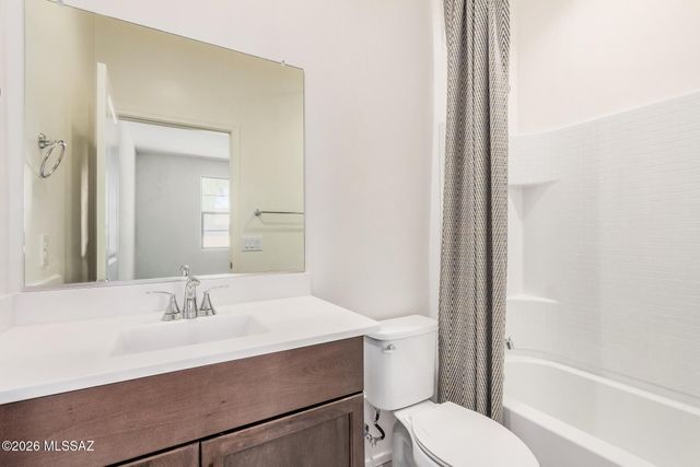 6390 E Via Valdivia, Tucson, AZ 85756