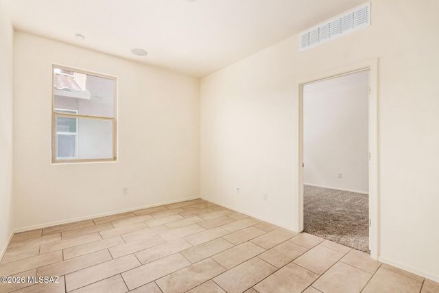 6390 E Via Valdivia, Tucson, AZ 85756