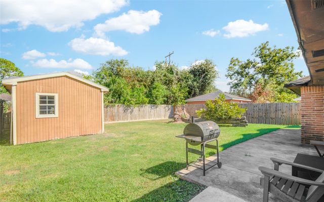 15114 Wellman Lane, Houston, TX 77060