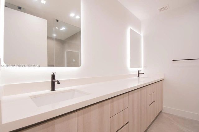 6860 SW 80th Street 6860, Miami, FL 33143