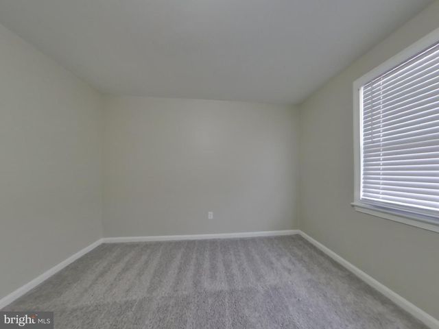 2000 GAITHER ST, Temple Hills, MD 20748