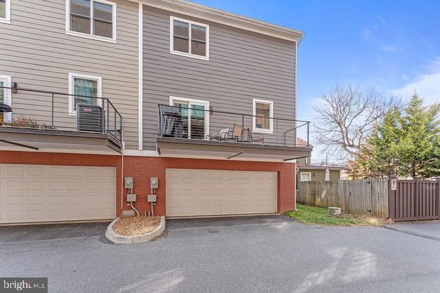 313 CHARLES ST, Fredericksburg, VA 22401