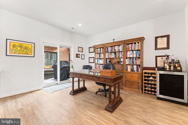 313 CHARLES ST, Fredericksburg, VA 22401