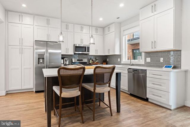 313 CHARLES ST, Fredericksburg, VA 22401