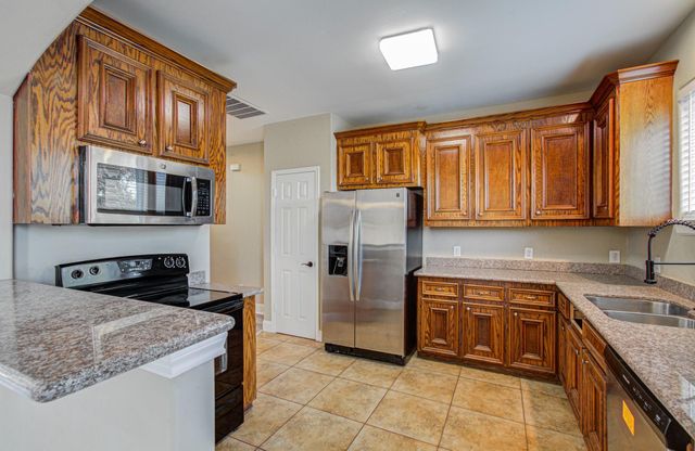 408 Eichwurzel Lane A, Houston, TX 77009