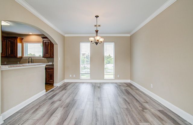 408 Eichwurzel Lane A, Houston, TX 77009