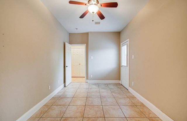 408 Eichwurzel Lane A, Houston, TX 77009