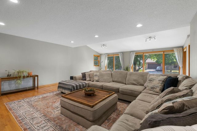 4517 Orchard Avenue N, Robbinsdale, MN 55422