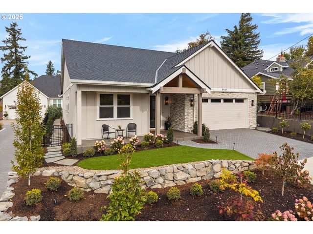 8937 Nw LOVEJOY St, Portland, OR 97229