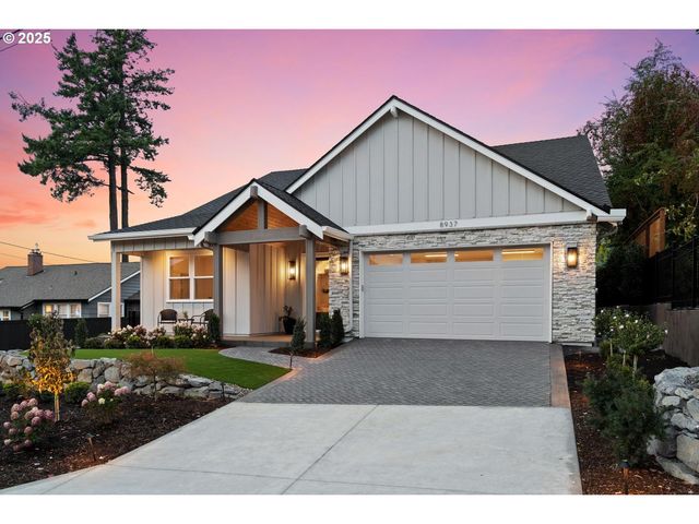 8937 Nw LOVEJOY St, Portland, OR 97229