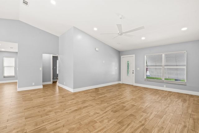 1146 NW 10th Street, Boynton Beach, FL 33426