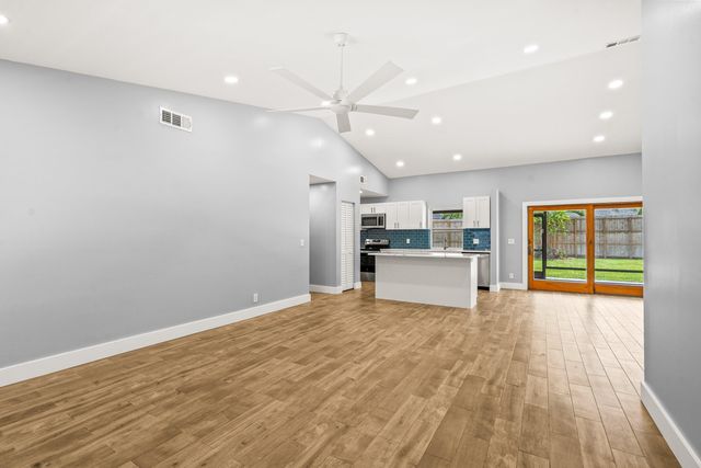 1146 NW 10th Street, Boynton Beach, FL 33426