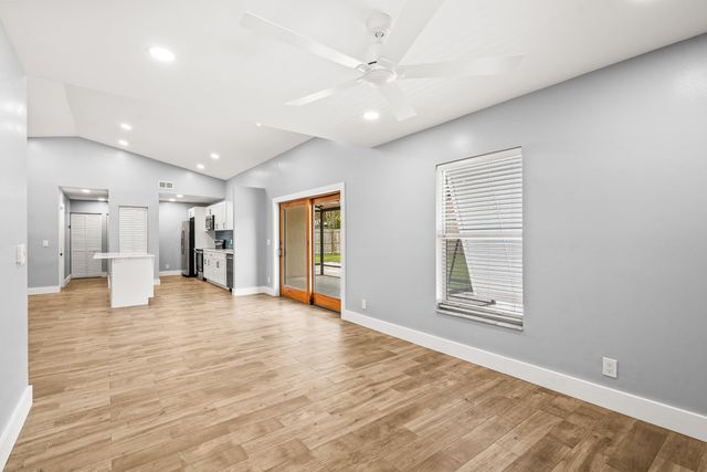 1146 NW 10th Street, Boynton Beach, FL 33426