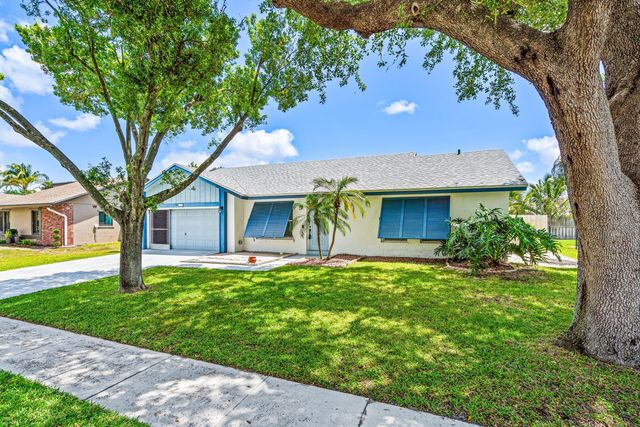 1146 NW 10th Street, Boynton Beach, FL 33426