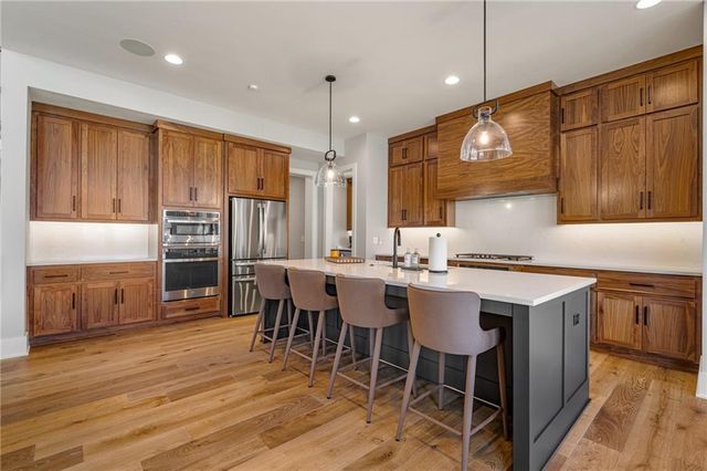 12402 W 170th Terrace, Overland Park, KS 66221