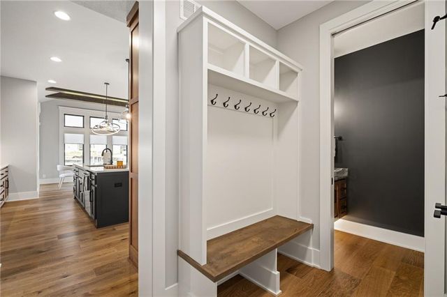 12402 W 170th Terrace, Overland Park, KS 66221